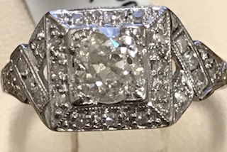 Estate Platinum & Diamond ring 