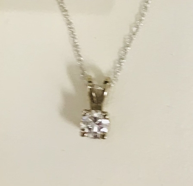 .22ct Diamond Pendant Necklace 