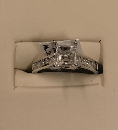 1/5CTW Semi Mount Diamond Engagement Ring 
